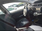 Toyota Prius C Two JTDKDTB37F1102338 снимка