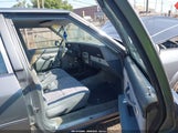Chevrolet Caprice Classic 1G1BN69H3FY137765 снимка