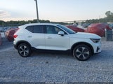 Volvo Xc40 B5 Plus Bright Theme YV4L12UN7P2948709 снимка