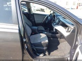 Toyota Rav4 Xle JTMWFREV7HJ100930 снимка