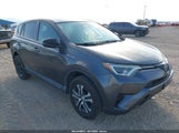 Toyota Rav4 Le 2T3BFREV3JW739795 снимка