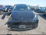 Tesla Model Y 7SAYGAEE9PF851348 fotografie