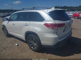 Toyota Highlander Xle 5TDJZRFHXHS417436 снимка