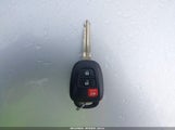 Toyota Rav4 Le JTMZFREV6EJ012993 снимка