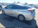 Toyota Prius Le JTDKARFU5K3090431 снимка