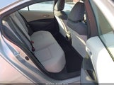 Toyota Corolla Le JTDEPMAE4MJ175032 снимка