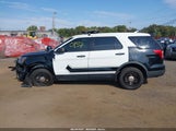Ford Police Interceptor 1FM5K8AR0HGC34438 снимка