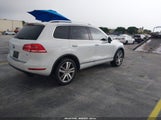 Volkswagen Touareg 3.6L Sport WVGEF9BPXED005205 fotografie