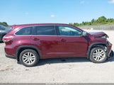 Toyota Highlander Le V6 5TDBKRFH1FS192460 снимка