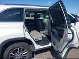 Toyota Highlander Xle 5TDKZRFH9JS531633 снимка