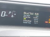 Toyota Prius C Two JTDKDTB38F1109041 снимка