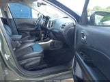 Jeep Compass Latitude Fwd 3C4NJCBBXJT248344 photo