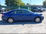Toyota Camry Le 4T1BE46K29U317516 photo