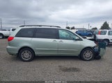Toyota Sienna Limited 5TDBK22C28S010947 снимка