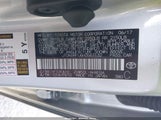 Toyota Prius Two JTDKBRFU6H3567132 снимка