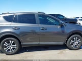 Toyota Rav4 Le 2T3BFREV7JW743512 снимка