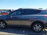 Toyota Rav4 Le 2T3BFREV7JW743512 снимка