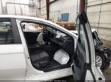 Toyota Camry Le 4T1DAACKXSU073630 снимка