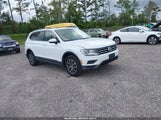 Volkswagen Tiguan 2.0T Se/2.0T Sel/2.0T Sel R-Line/2.0T Sel R-Line Black 3VV3B7AX9KM052157 снимка