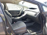 Toyota Prius Two JTDKN3DU1C1502703 fotografie