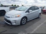 Toyota Prius Three JTDKN3DU7E1750375 снимка