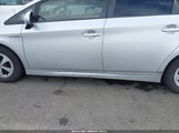 Toyota Prius Three JTDKN3DU7E1750375 снимка