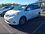 Toyota Sienna Le V6 5TDKK3DC4BS136236 снимка