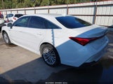 Toyota Avalon Hybrid Limited 4T1B21FBXKU007482 photo