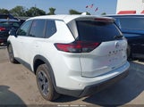 Nissan Rogue Sv Fwd 5N1BT3BA2RC679753 fotografie
