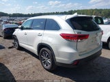 Toyota Highlander Xle 5TDKZRFHXHS518383 снимка