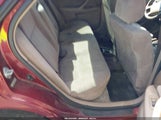 Toyota Camry Le JT2BG28K210571733 снимка