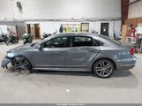Volkswagen Passat 1.8T R-Line 1VWDT7A35HC071518 fotografie