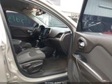 Jeep Cherokee Latitude 1C4PJLCS3EW270385 снимка