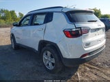 Jeep Compass Latitude 4X4 3C4NJDBBXNT123520 снимка