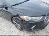 Hyundai Elantra Limited 5NPD84LFXHH036536 fotografie