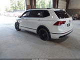 Volkswagen Tiguan 2.0T Se R-Line Black 3VV8B7AX1NM032107 photo