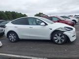 Tesla Model Y Long Range Dual Motor All-Wheel Drive 7SAYGDEE6NF317707 fotografie