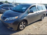 Toyota Sienna Le 8 Passenger 5TDKZ3DC6HS808088 снимка