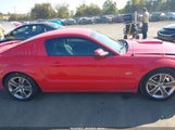 Ford Mustang Gt Premium 1ZVHT82H285128201 снимка