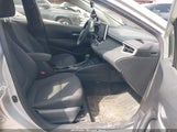 Toyota Corolla Le JTDEPRAE5LJ084718 снимка