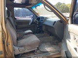 Nissan Xterra Se/Xe 5N1ED28T1YC591546 fotografie