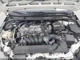 Toyota Corolla Le JTDEPRAE8LJ075849 снимка