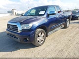 Toyota Tundra Limited 5.7L V8 5TBBV58118S522240 fotografie