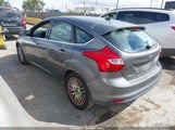 Ford Focus Titanium 1FADP3N2XDL145372 photo