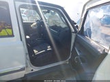 Jeep Commander Sport 1J4RG4GK3AC127823 снимка