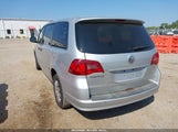 Volkswagen Routan S 2V4RW4D18AR158857 снимка