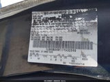 Lincoln Town Car Executive 1LNHM84W11Y632590 снимка