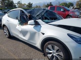 Tesla Model Y Long Range Dual Motor All-Wheel Drive 5YJYGDEE6MF229946 fotografie