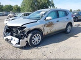 Nissan Rogue S KNMAT2MVXHP558714 fotografie