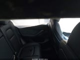 Tesla Model Y Long Range Dual Motor All-Wheel Drive 7SAYGDEE6NF337729 fotografie